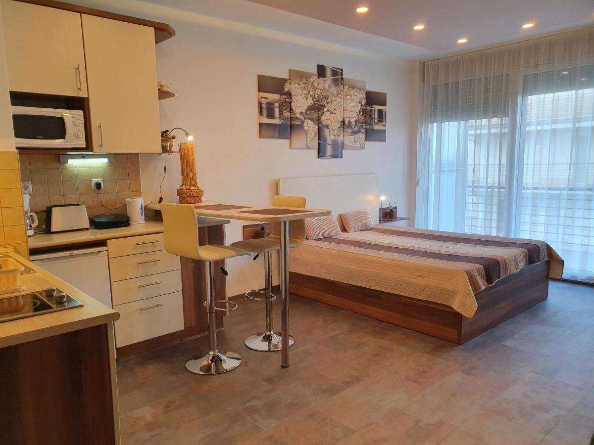 Apartman 511 Siofok Luaran gambar